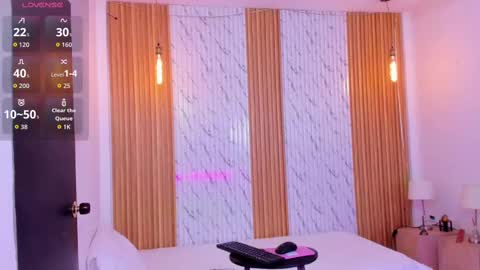 Thomas online show from 10.27.25