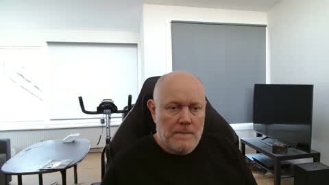 thomash32 online show from 09.25.25