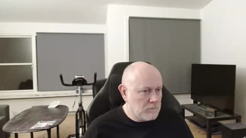 thomash32 online show from 09.27.25