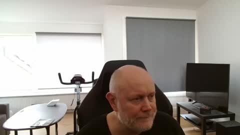 thomash32 online show from 10.01.25