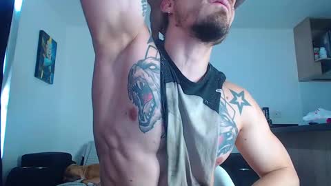 Snapshot of thomashoward31 chatting on 01.20.25 Thomas online show from 01.20.25