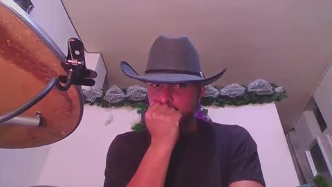 Snapshot of thomassmith2023 chatting on 02.22.25 thomas smith online show from 02.22.25