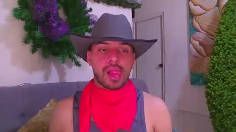 Snapshot of thomassmith2023 chatting on 03.09.25 thomas smith online show from 03.09.25