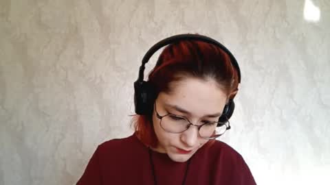 Snapshot of thomasvicknair chatting on 12.14.25 Lina online show from 12.14.25