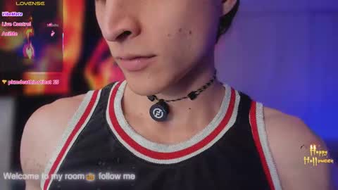 Thom Klein online show from 10.23.25