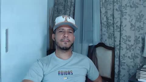 Snapshot of thommerxxx chatting on 03.09.26 Thom online show from 03.09.26