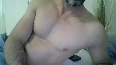 Snapshot of thommthomm71 chatting on 04.15.26 thommthomm71 online show from 04.15.26