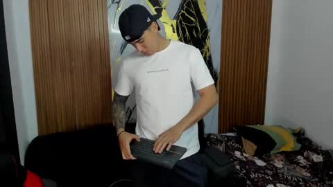 thomson_hot01 online show from 01.09.26