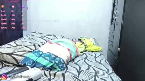 thonyxxx_ online show from 09.17.25