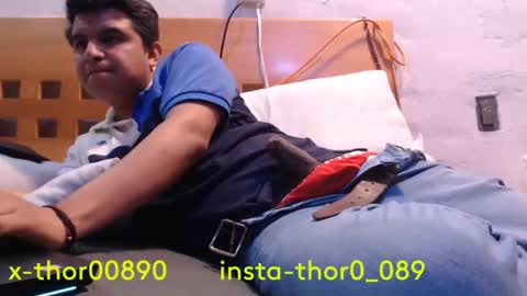 Snapshot of thor0200 chatting on 10.06.25 thor0200 online show from 10.06.25