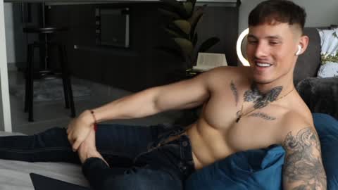 Sebastian online show from 02.05.25