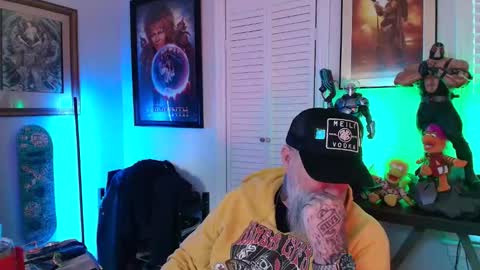 Snapshot of throatdoctor69 chatting on 02.12.26 throatdoctor69 online show from 02.12.26