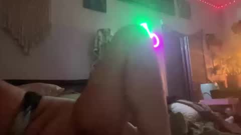 Snapshot of throatyygoat chatting on 10.10.25 throatyygoat online show from 10.10.25