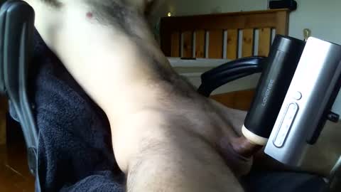 Snapshot of throbmasterr chatting on 05.04.26 throbmasterr online show from 05.04.26