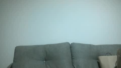 Snapshot of throwawayyourgun chatting on 02.25.25 Luka online show from 02.25.25