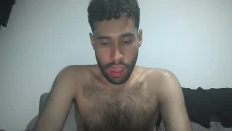 Snapshot of throwawayyourgun chatting on 03.04.25 Luka online show from 03.04.25