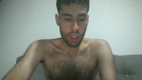 Snapshot of throwawayyourgun chatting on 03.05.25 Luka online show from 03.05.25