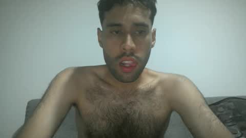 Snapshot of throwawayyourgun chatting on 03.11.25 Luka online show from 03.11.25