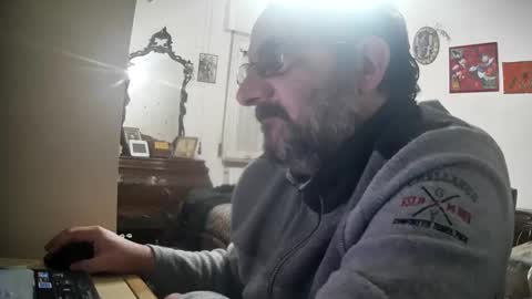 Little Wolf  online show from 02.14.25