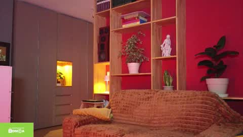 tia_j online show from 12.13.25