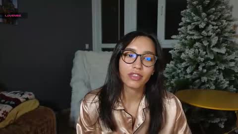 tia_j online show from 01.08.26