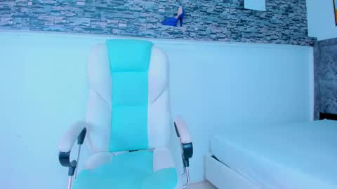 Snapshot of tiana_glowxxx chatting on 02.23.25 Tiana online show from 02.23.25