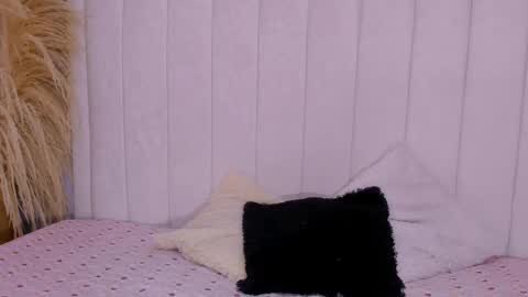 Snapshot of tiana_glowxxx chatting on 09.19.25 Tiana online show from 09.19.25