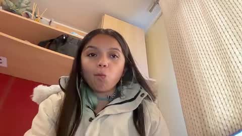 Tiana Le online show from 05.06.26