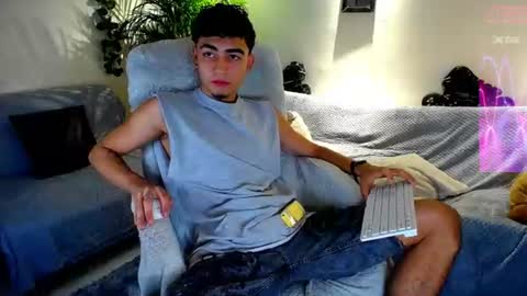 Snapshot of tiancam chatting on 06.12.26 TIAN online show from 06.12.26