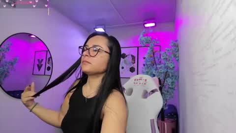 Tiara  online show from 02.08.26