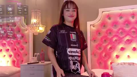 Snapshot of tifannywolf_ chatting on 09.18.25 Your Princess Tif online show from 09.18.25