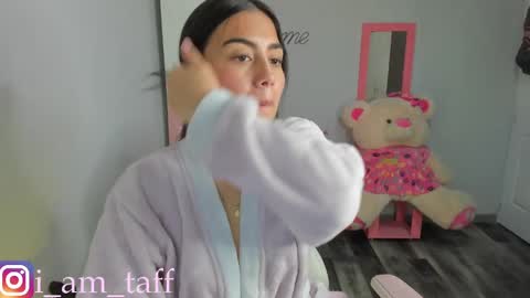 Snapshot of tifany_tay2 chatting on 02.09.25 hey am julietha online show from 02.09.25