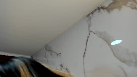 Snapshot of tiff_valentine chatting on 01.10.25 Tiffany online show from 01.10.25