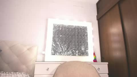 Snapshot of tiffanny_quinn chatting on 12.28.24 Tiff online show from 12.28.24