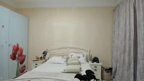 Snapshot of tiffany0 chatting on 02.25.25 Tiffany your girl next door online show from 02.25.25