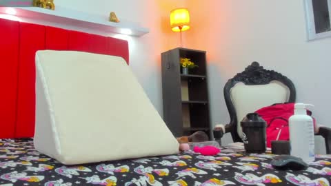 tiffany  online show from 12.03.24