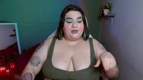 Snapshot of tiffany_laurens chatting on 02.07.25 dont forget ask for custom vids online show from 02.07.25