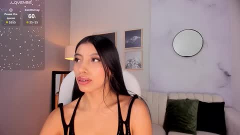 Snapshot of tiffany_low chatting on 01.07.26 tiffany_low online show from 01.07.26