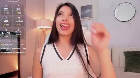 Snapshot of tiffany_low chatting on 01.15.26 tiffany_low online show from 01.15.26