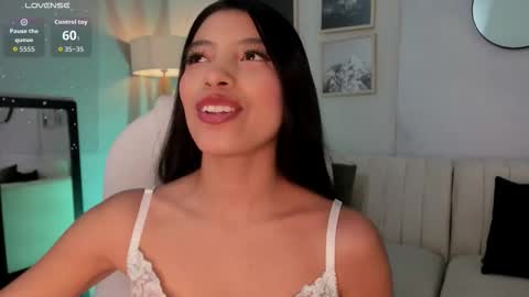 Snapshot of tiffany_low chatting on 01.16.26 tiffany_low online show from 01.16.26