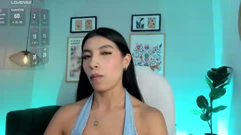 Snapshot of tiffany_low chatting on 06.12.26 tiffany_low online show from 06.12.26