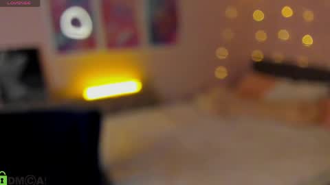 tiffany_robinson online show from 04.05.26