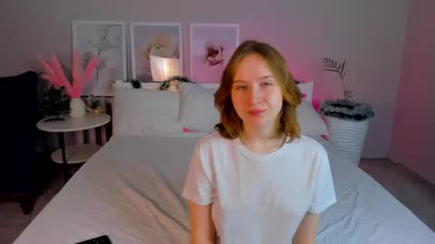 Snapshot of tiffany_roy chatting on 01.07.25 tiffany_roy online show from 01.07.25