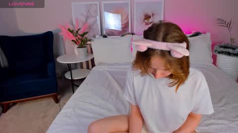 Snapshot of tiffany_roy chatting on 01.10.25 tiffany_roy online show from 01.10.25