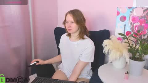 Snapshot of tiffany_roy chatting on 02.25.25 tiffany_roy online show from 02.25.25