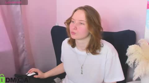 Snapshot of tiffany_roy chatting on 02.25.25 tiffany_roy online show from 02.25.25