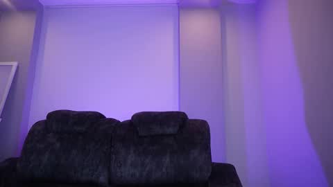 Snapshot of tiffany_sander chatting on 11.12.25 tiffany_sander online show from 11.12.25