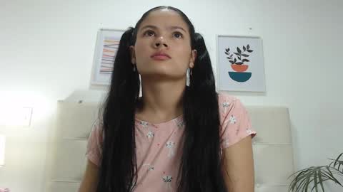 Tifanny Fox online show from 03.12.25