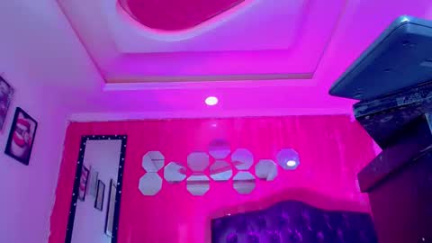 tiffanymackensyy69 online show from 04.21.26