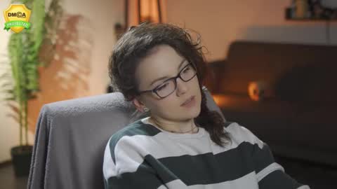 tiffanyriox online show from 02.17.26